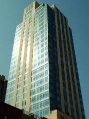 UPPER EAST SIDE - AMAZING HUGE SUNNY 1Bedroom / 1.5 Bath with high ceilings 