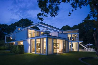 Sleek and Sophisticated Modern in Georgica East Hampton Village