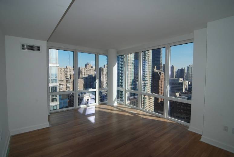High Floor with River view 3 Bedroom apartment at The Rushmore - 80 Riverside Boulevard