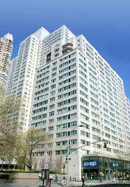 TOTALLY RENOVATED, HUGE 1 BR IN FULL SERVICE BLD! HOT UPPER EAST SIDE SPOT! DON'T WAIT!