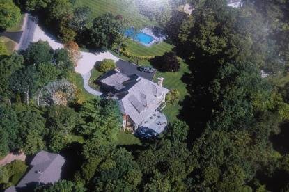EAST HAMPTON VILLAGE ESTATE AREA