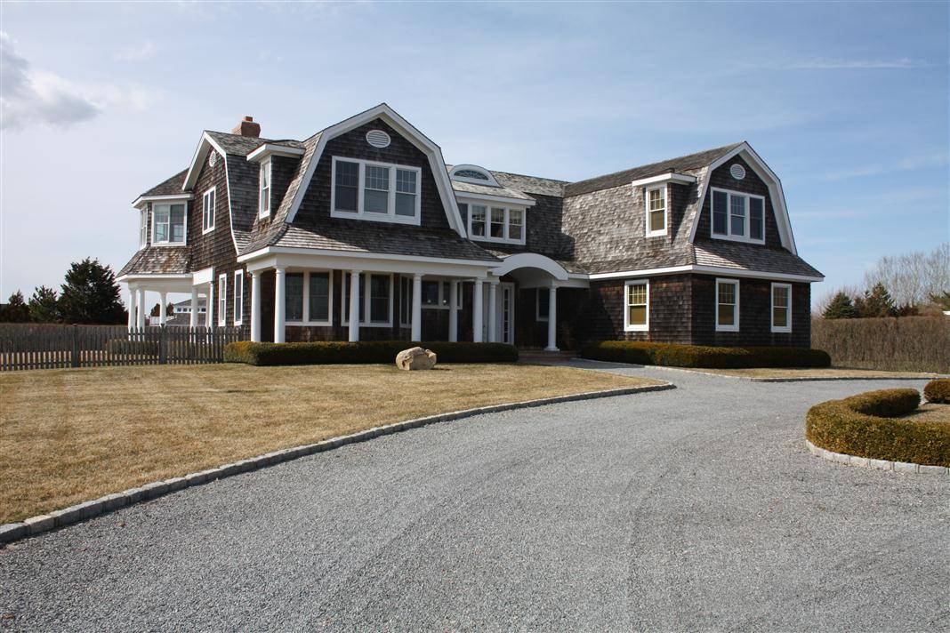 BEAUTIFUL POST MODERN- BRIDGEHAMPTON
