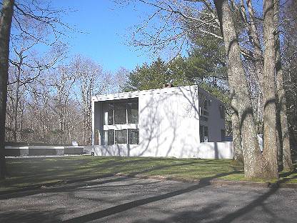 Close to Village and Local Beaches East Hampton Northwest