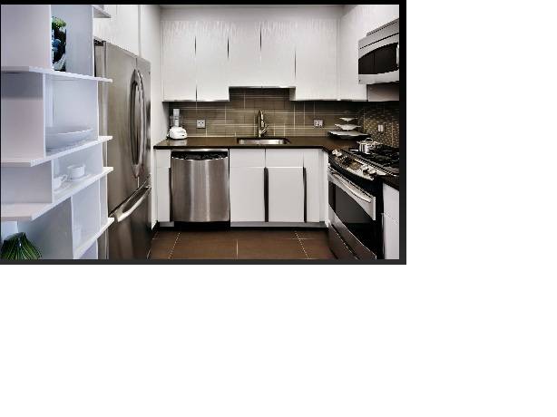 SKY RISE LUXURY BUILDING, Upper Westside, Corner Studio