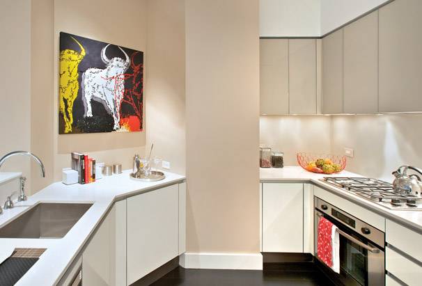 Luxurious Two Bedroom in the Heart of Financial District - HUGE LIVING ROOM - 1 MONTH FREE RENT!!