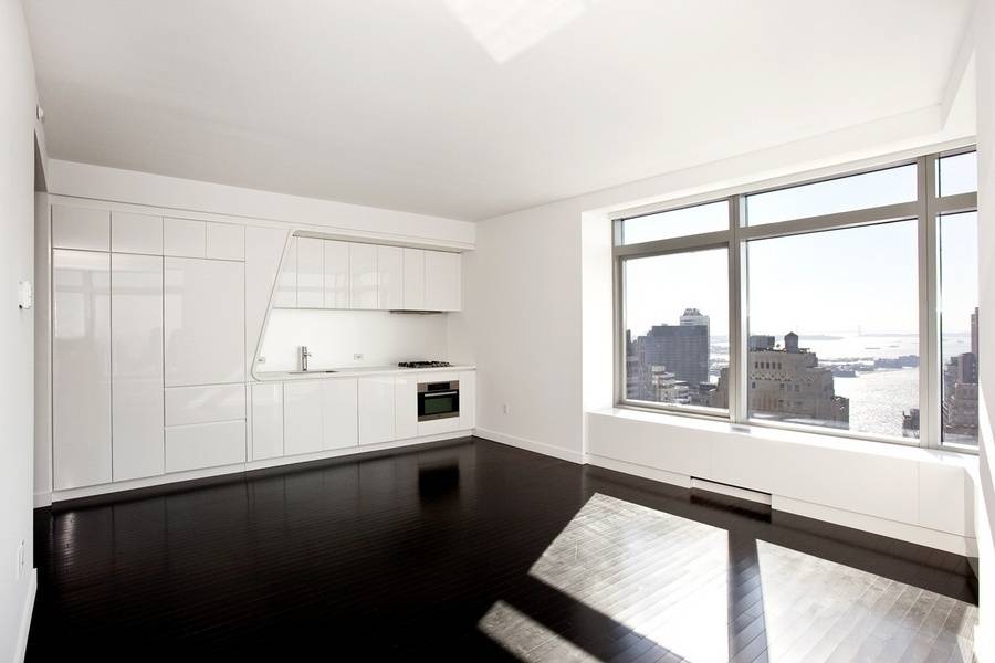 Financial District 2 Bedroom 2 Bathroom New Full Service Luxury Condo for Sale 