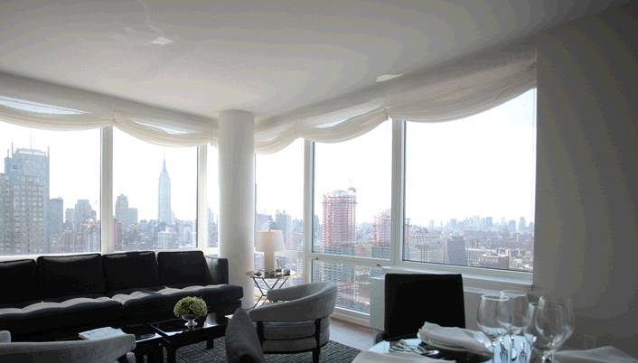  2 BEDROOM / 2 BATH Luxury Building, Midtown West - High class Living
