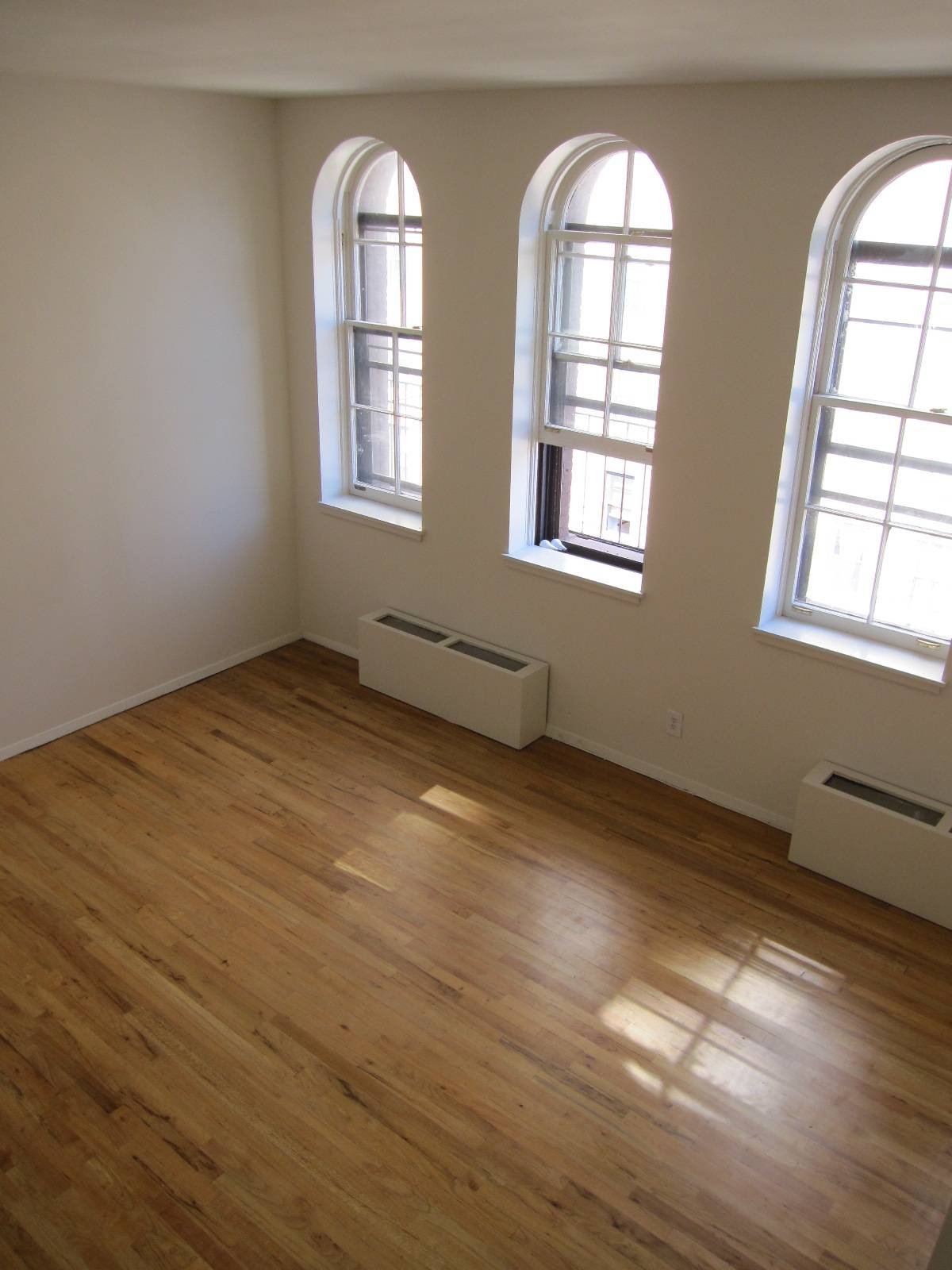 Chelsea ONE BEDROOM loft --- Steps to Union Square, Flat Iron and the Meat Packing District