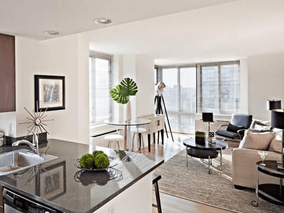 Downtown Brooklyn- Vivacious Two bedroom Two Bathroom Gem- Hop-Skip Away from the City