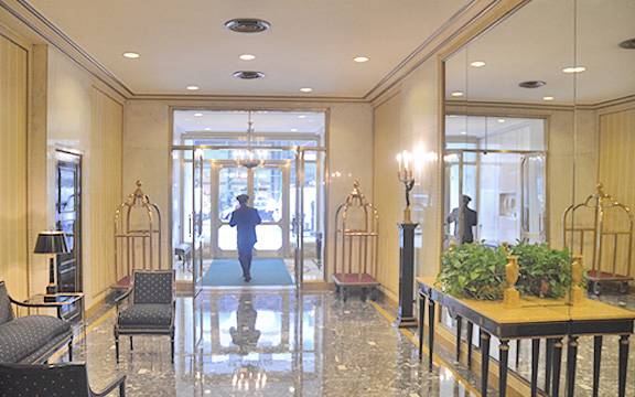 57th & 6th 2br 2bth 0ver 1300sq ft!