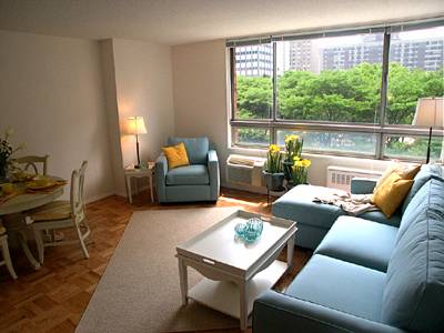 ONE BEDROOM/ONE BATH and  TERRACE. .NO BROKE FEE