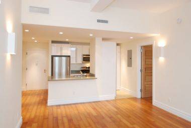 Large 1 Bedroom in great Lincoln Center Area - Renovated - Beautiful finishes