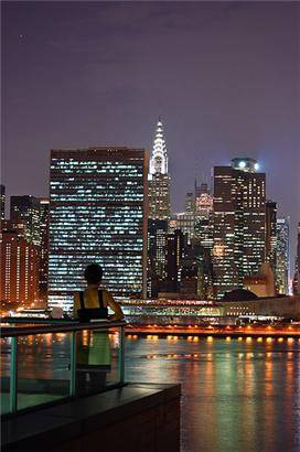 Midtown Manhattan Waterfront City Views