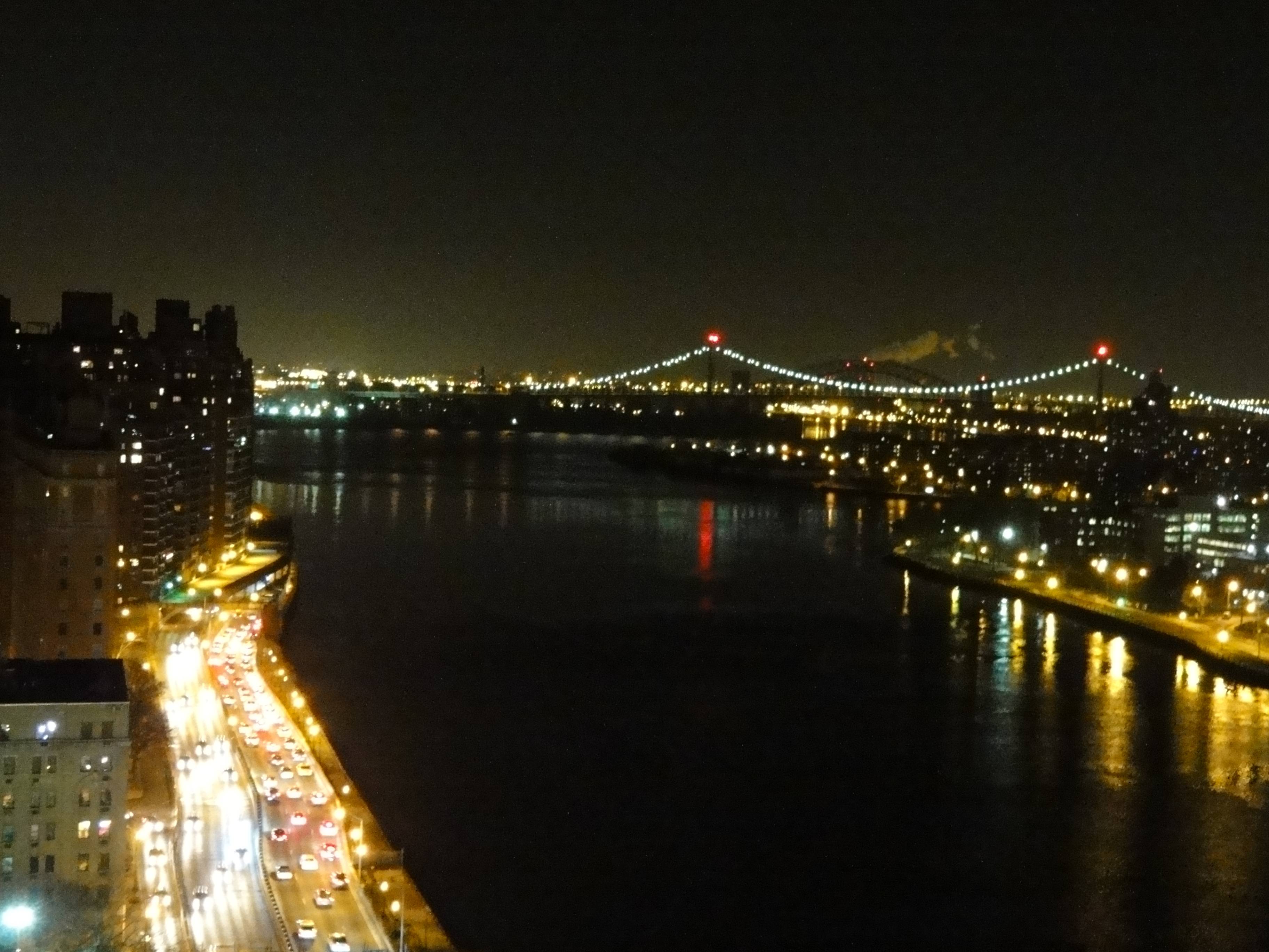 **Short Term**The Promenade**530 E. 76 Luxury One Bed room rental**Hi Floor Awesome River view**