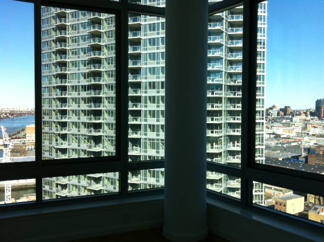 New LIC High rise, 2 bedroom 1 bath, Manhattan/ River Views starting at $3,850/mo