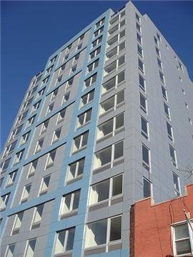   One Bedroon  with 1.5  Bath and Free Storage nearby Most convenient transportation in LIC
