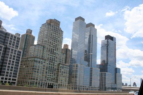 UPPER WEST SIDE, RIVERSIDE BOULEVARD, LUXURURY CONDOMINIUM LIVING AT IT'S BEST, ONE BEDRROMS, TWO BEDROOMS, THREE BEDROOM, A PLACE TO CALL HOME