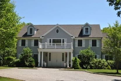 Beautiful Colonial Minutes to Peconic Bay Southampton North