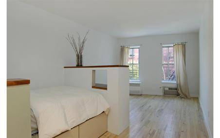 1200 sqf Alcove Studio in West Village