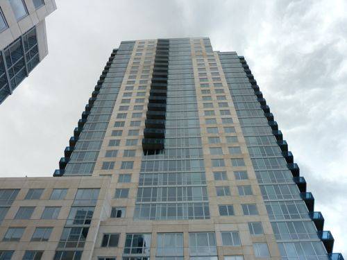 15TH FLOOR WILLIAMSBURG BEAUTY ***NEW CONSTRUCTION*** OVER 1000 SQUARE FEET. 2 BEDROOMS, 2 BATHROOMS W/ BALCONY. GREAT FOOD AND SHOPPING RIGHT AT YOUR FRONT DOOR!!!
