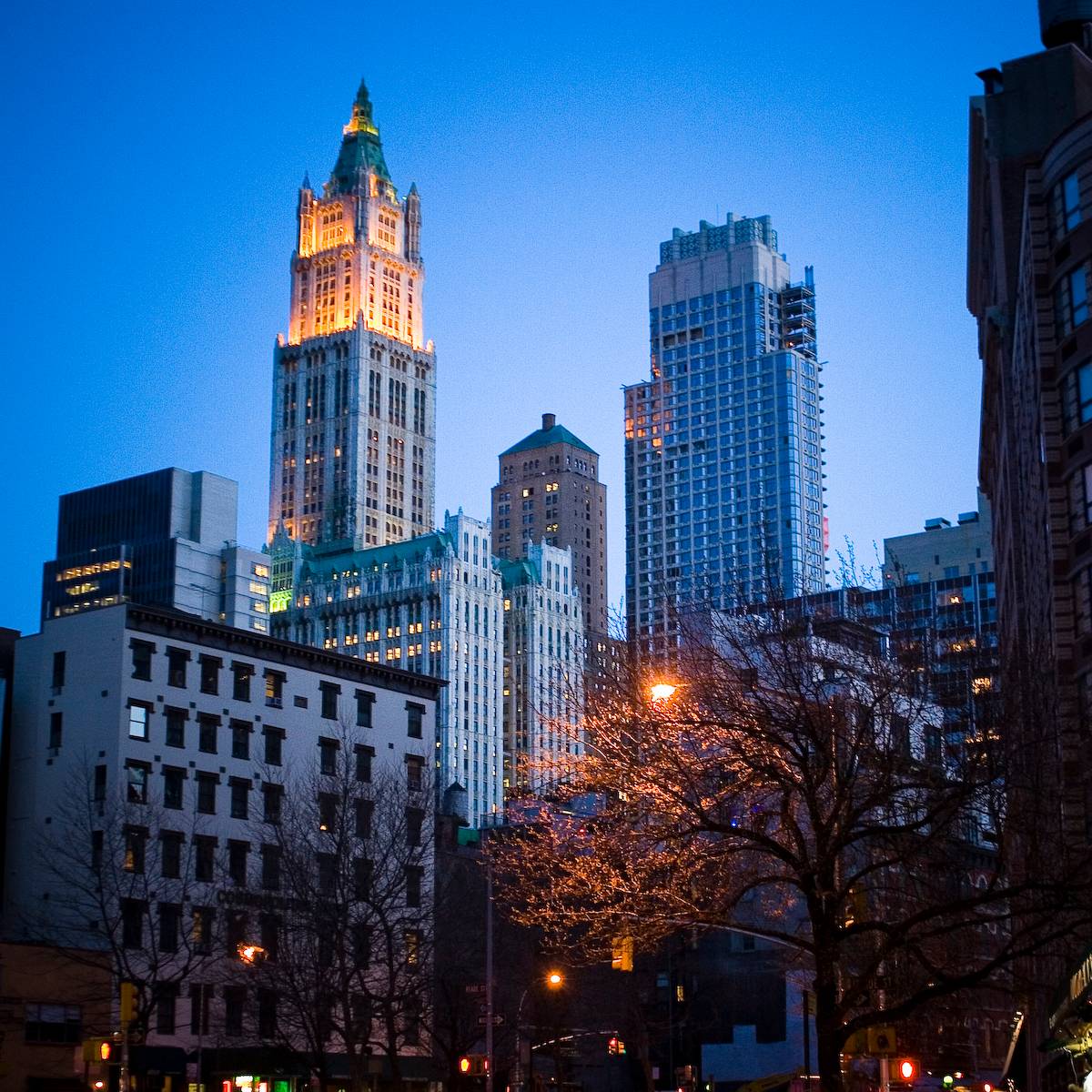 Spacious luxury 1 bedroom in Tribeca...Fitness Center...Parking...Concierge!!