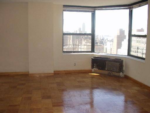 Massive Sunny 4 Bedroom/2.5 Bath With Pool in the Building