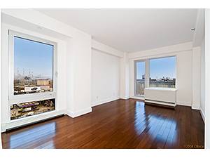 Large 2 Bedroo, 2 Bathroom with Balcony.