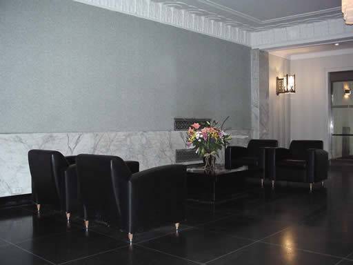 Gorgeous well maintained 2 bedms in a elegant doorman bldg !!!