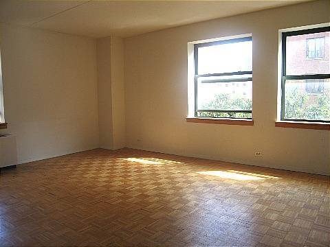 WOW! NO FEE W 80'S CONV/3BR, 2BA! FSB STEPS TO PS 166!