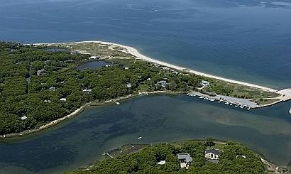 EAST HAMPTON  LIONHEAD BEACH