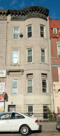 RESIDENTIAL 3STORIES PRE-WAR BUILDING ON SALE ++++