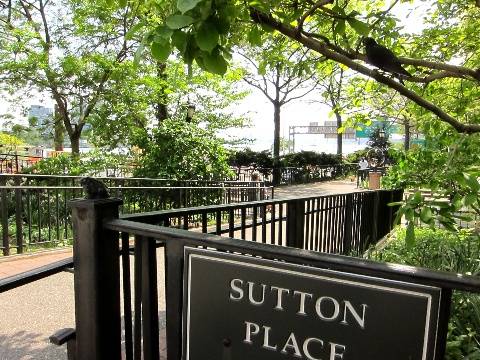 NORTH EAST CORNER 2 BED ! MINT SPACE in UES FSB!