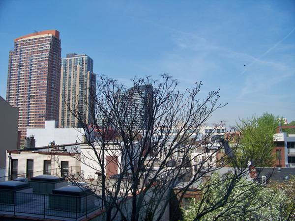 $$NO FEE 1 MONTH FREE  $$  Split Layout 2 BEDROOM 2 BATH BREATHTAKING SOUTHERN VIEW