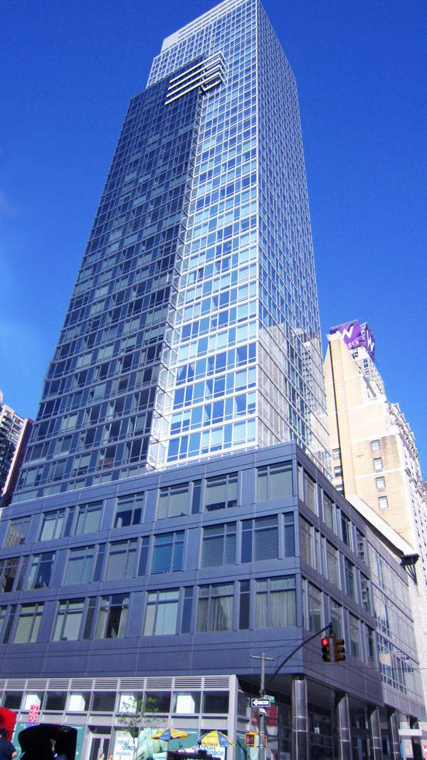 Luxury Manhattan Condo in the Heart of Manhattan in the Theater District/Times Square - Live Your Dream at the Platinum Condos -  Only 2 One Bedrooms Available