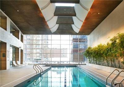 3 Bedroom Penthouse in a Green Building - Floor-to-ceiling glass windows