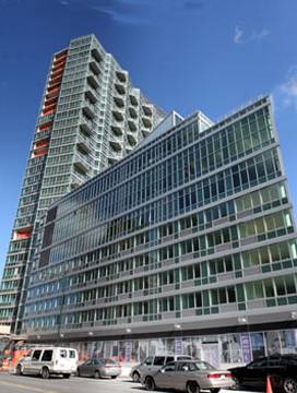 LIC...SPACIOUS TWO BEDROOM TWO BATH.......NO FEE!!!!!!!