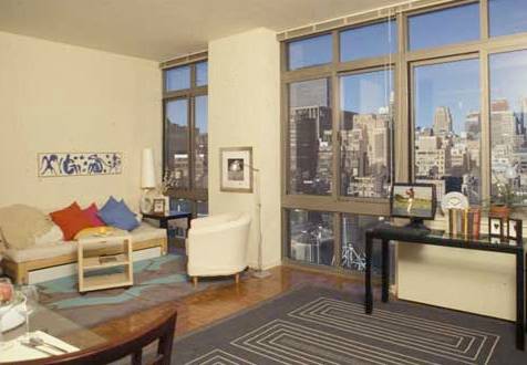 CHELSEA LARGE 1 BEDROOM IN A SPOTLESS DOORMAN BLD/ GYM AND GREAT VIEWS!! 