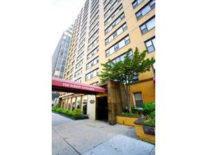 Brooklyn Heights Apartment for sale - Great Location - Near all Subways! Montegue Street Shopping/Dining!