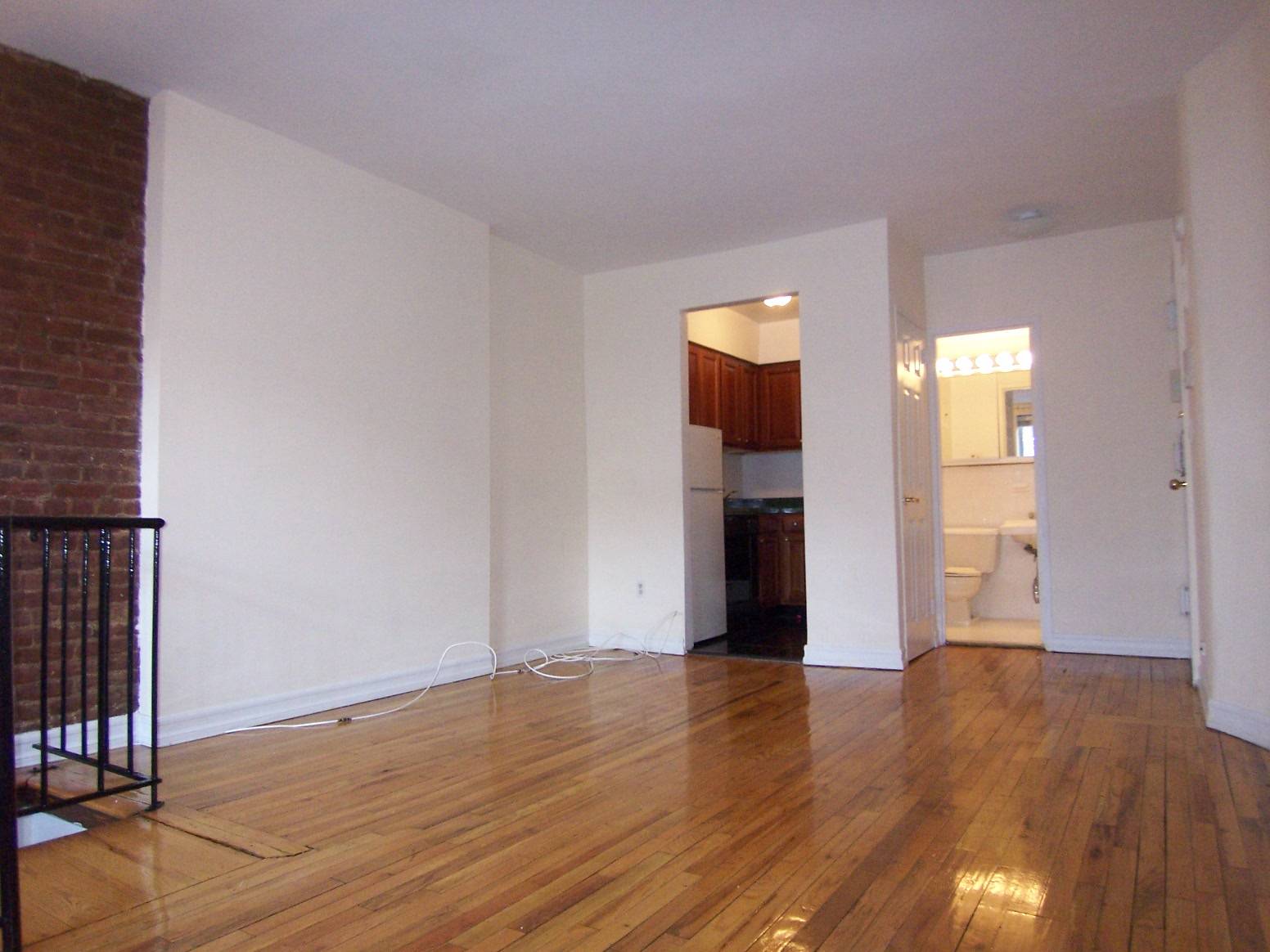 RENOVATED STUDIO, UPPER WEST SIDE, 1.5 BATH