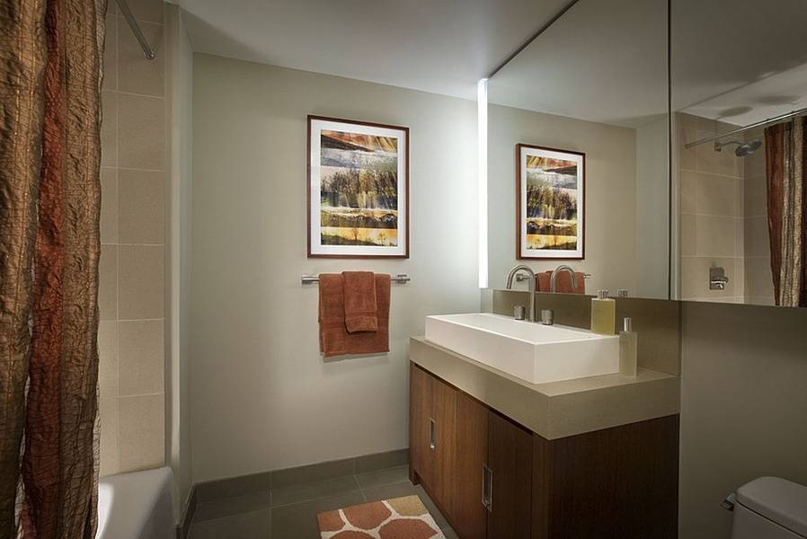 Live in style: Fabulous Two Bedroom steps from High End Boutiques, Restaurants, High Line Park, Meatpacking District, West Side Highway 
