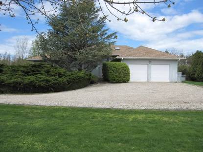 Water Mill North Contemporary Great Location WM North