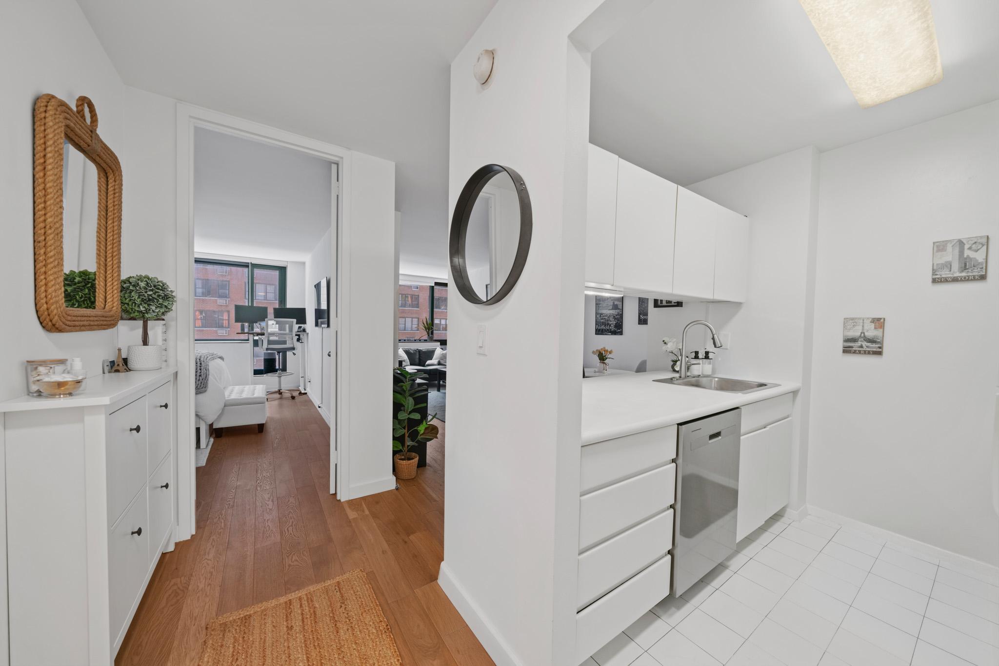 1 Irving Place V-7C Gramercy Park New York NY 10003