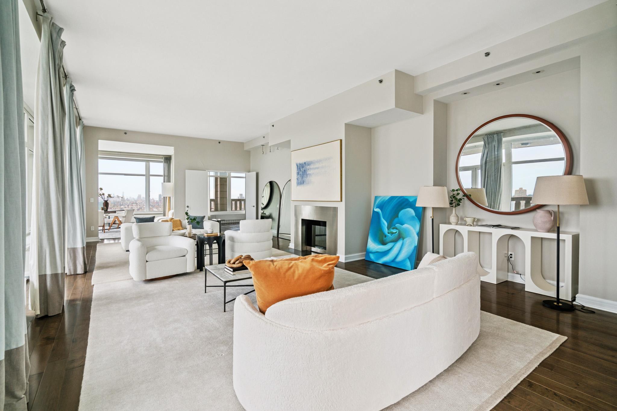 240 Riverside Blvd. PH-SUITE1 Lincoln Square New York NY 10069