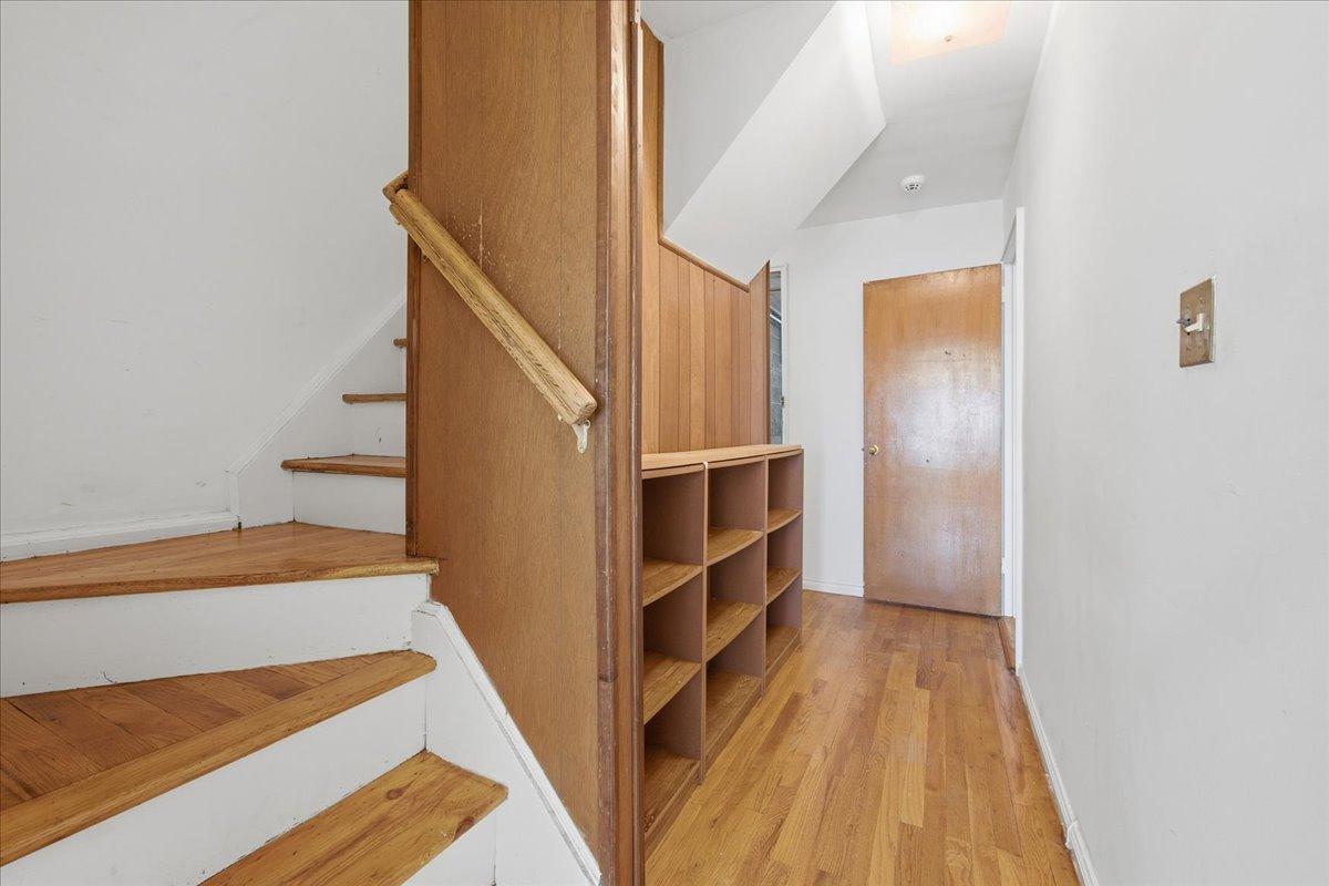1058 East 211th Street Williamsbridge Bronx NY 10469