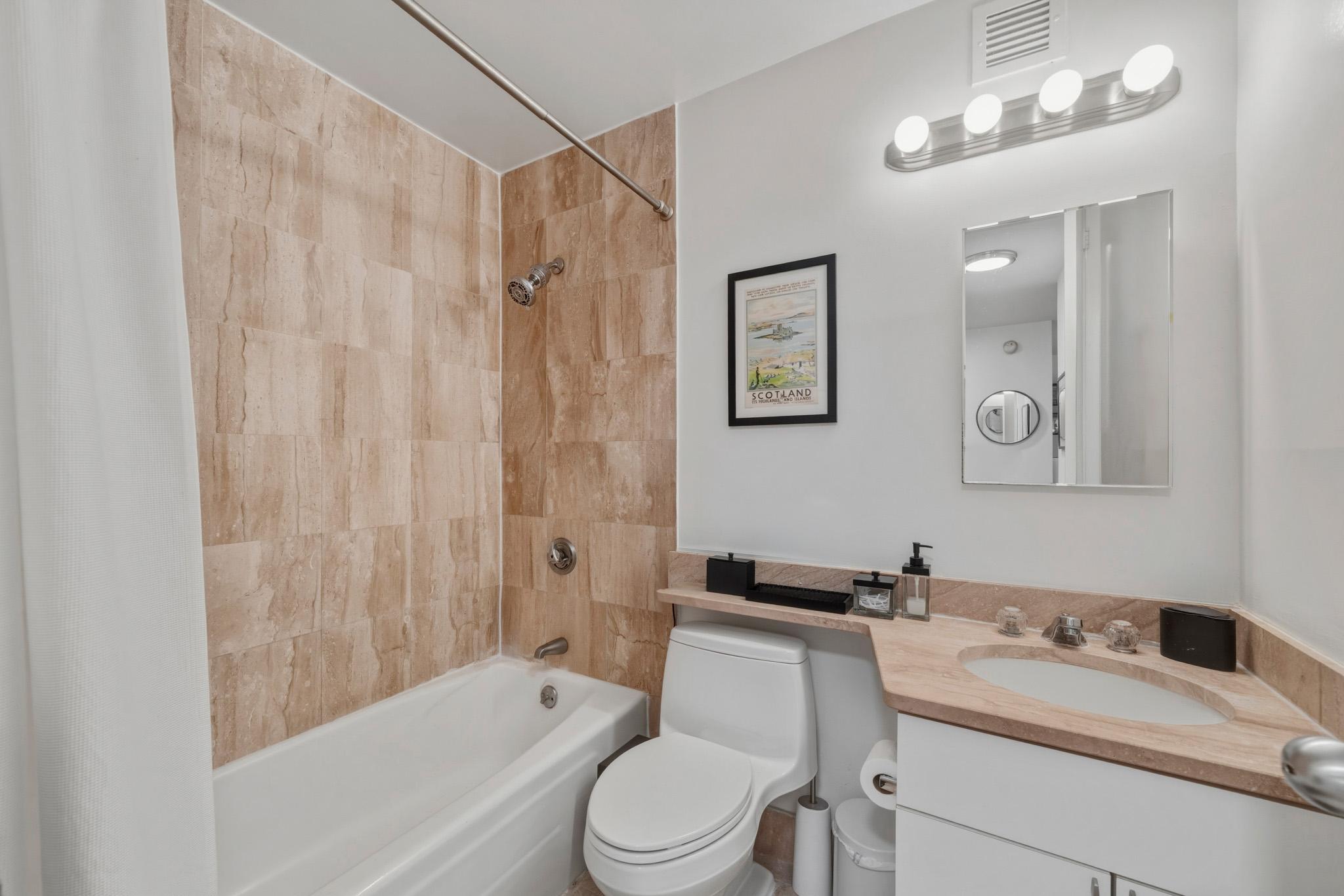 1 Irving Place V-7C Gramercy Park New York NY 10003