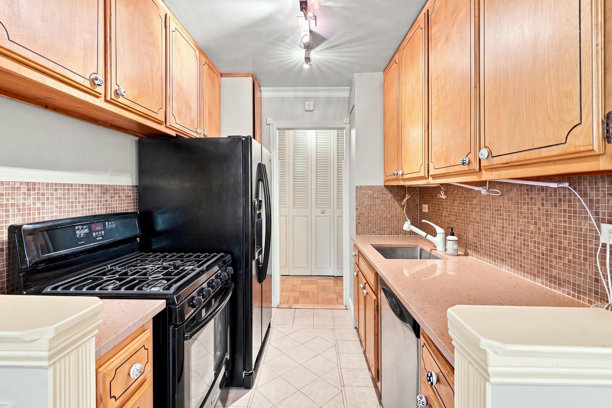 205 Third Avenue 7-T Gramercy Park New York NY 10003