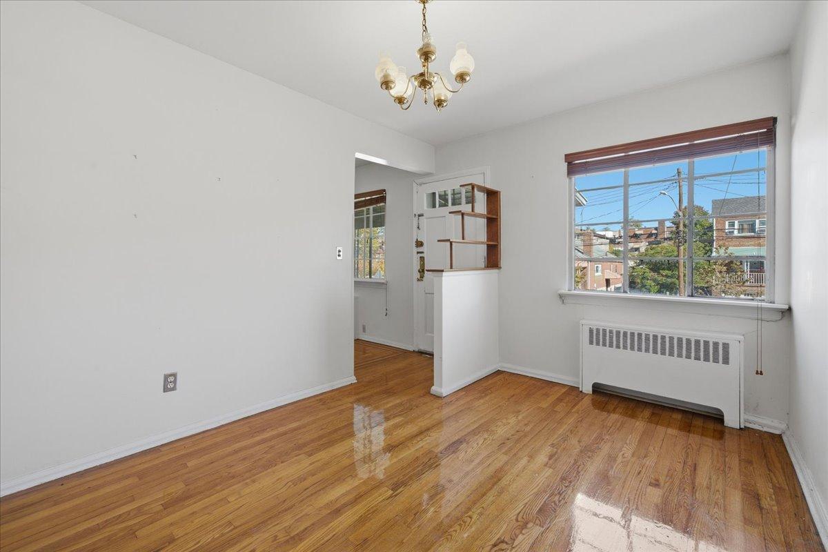 1058 East 211th Street Williamsbridge Bronx NY 10469