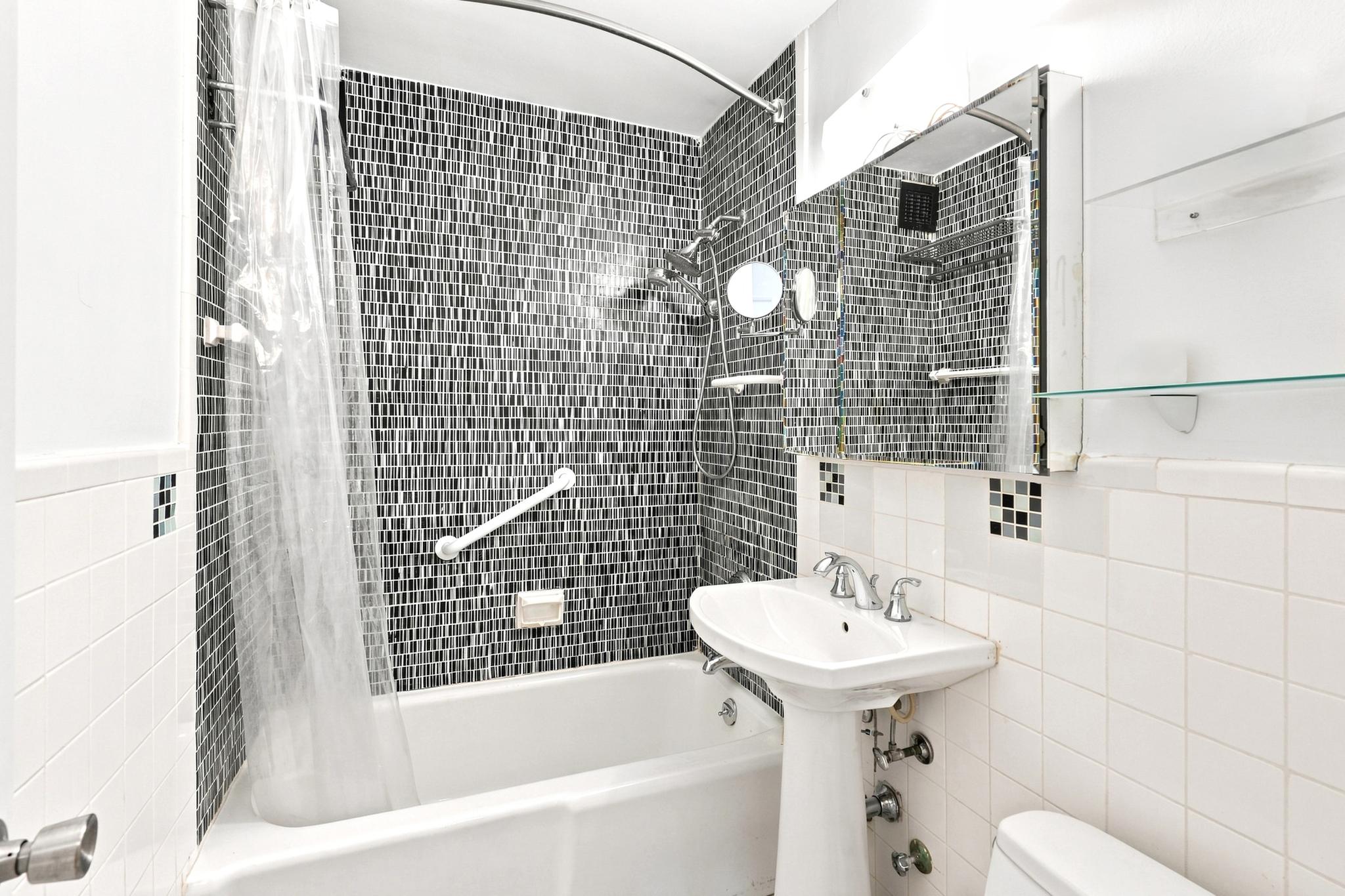 205 Third Avenue 7-T Gramercy Park New York NY 10003