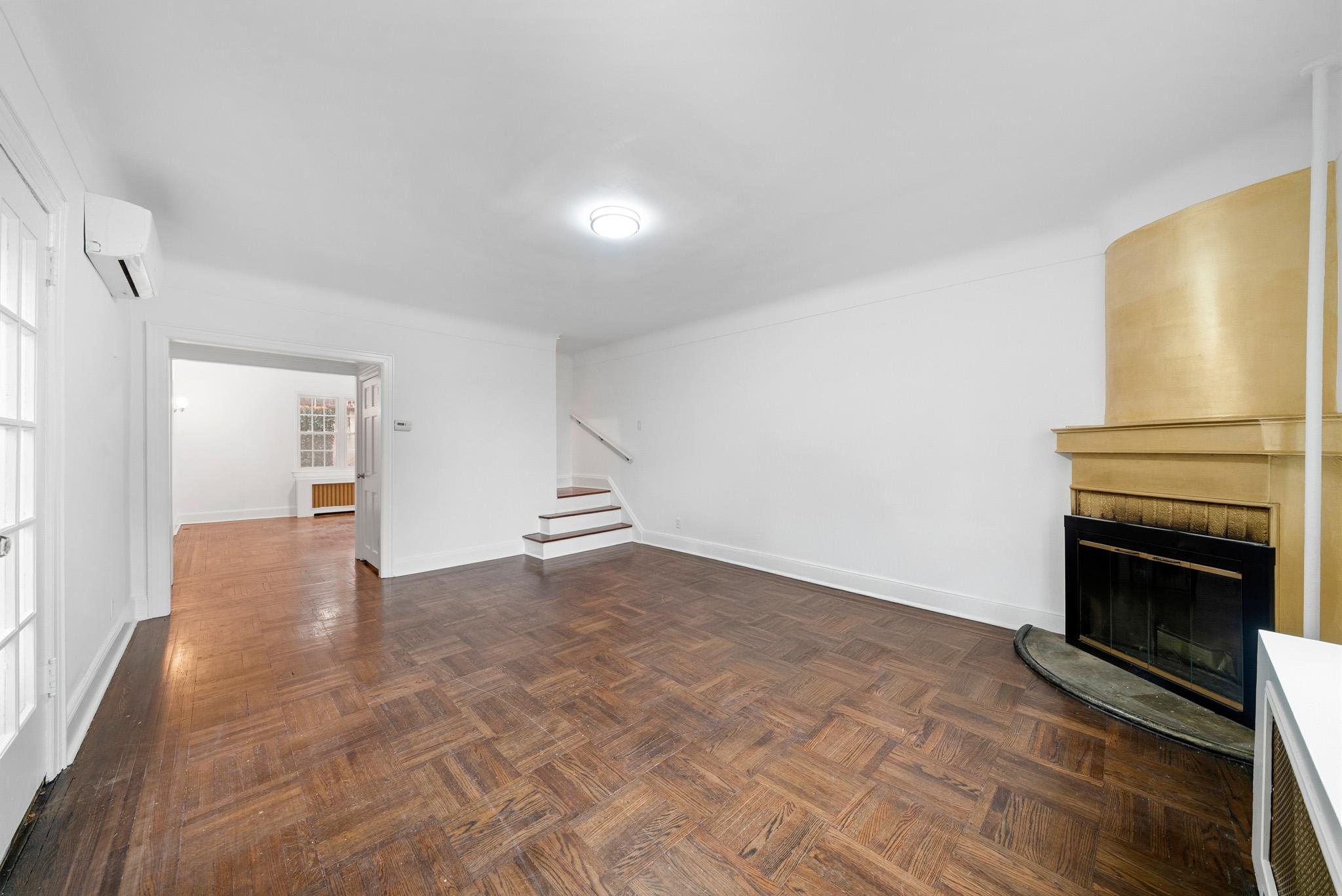 5461 Sylvan Avenue North Riverdale Bronx NY 10471