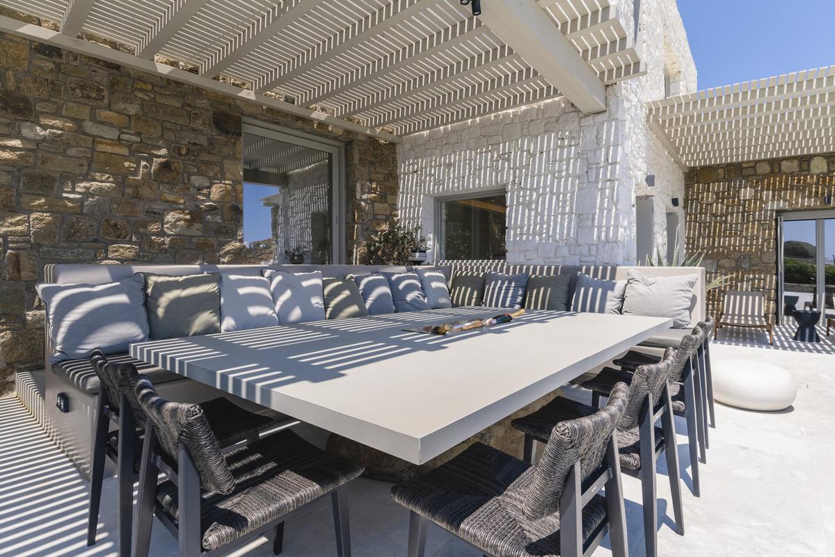 Villa Aqua Ridge to rent in Mykonos - Alfresco Dining Area